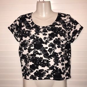 Marilyn Monroe black and white crop top